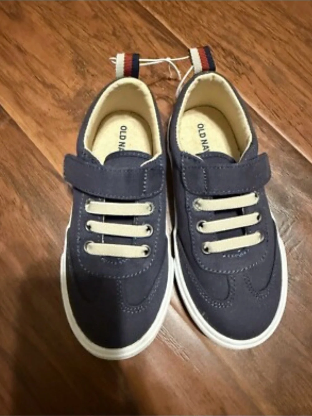 Old Navy Navy Canvas Kids Sneakers with Cream Accents stock (23)